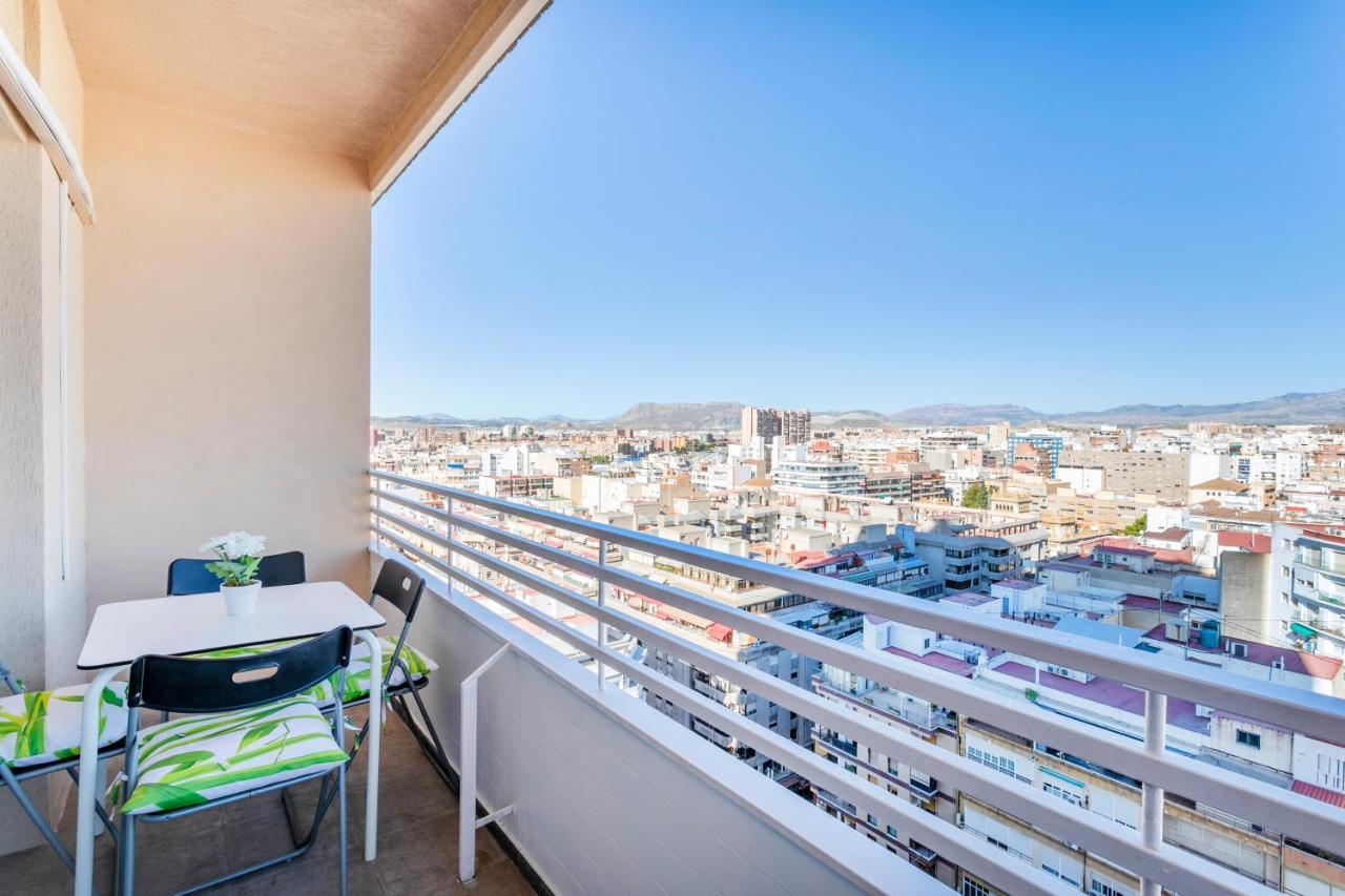 Beach Suite, City & Mountain View Alicante Zewnętrze zdjęcie